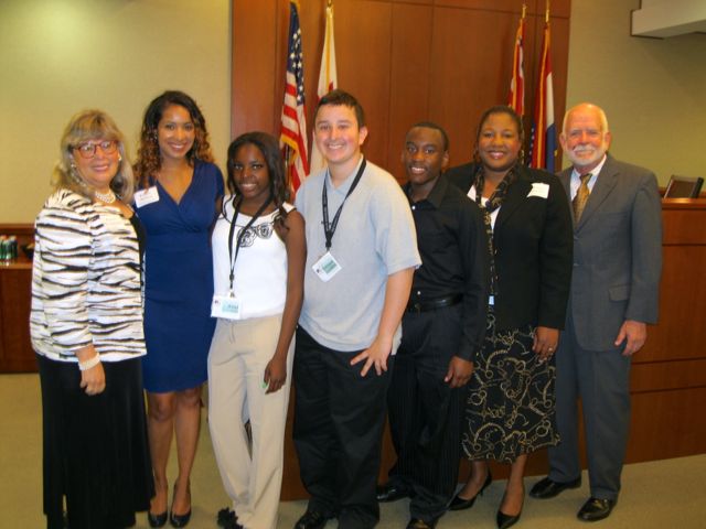 ISBA President Holderman; Raven Akram of Sandberg Phoenix; students Ariel Clincy, 16, of Normandy High School, St. Louis; Eugene Galarza, 16, from John F. Kennedy High School, Chicago; and Kejuan Meredith, 16, of Urban Prep West Campus, Chicago; Veronica Armouti, President and CEO of The Senala Group; and John Sandberg, managing partner of Sandberg Phoenix. 